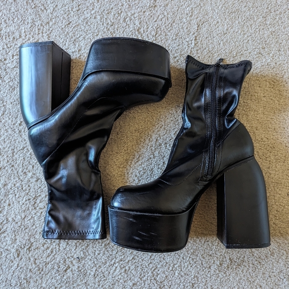 EGO Bamboozle Boots - Picture 1 of 5